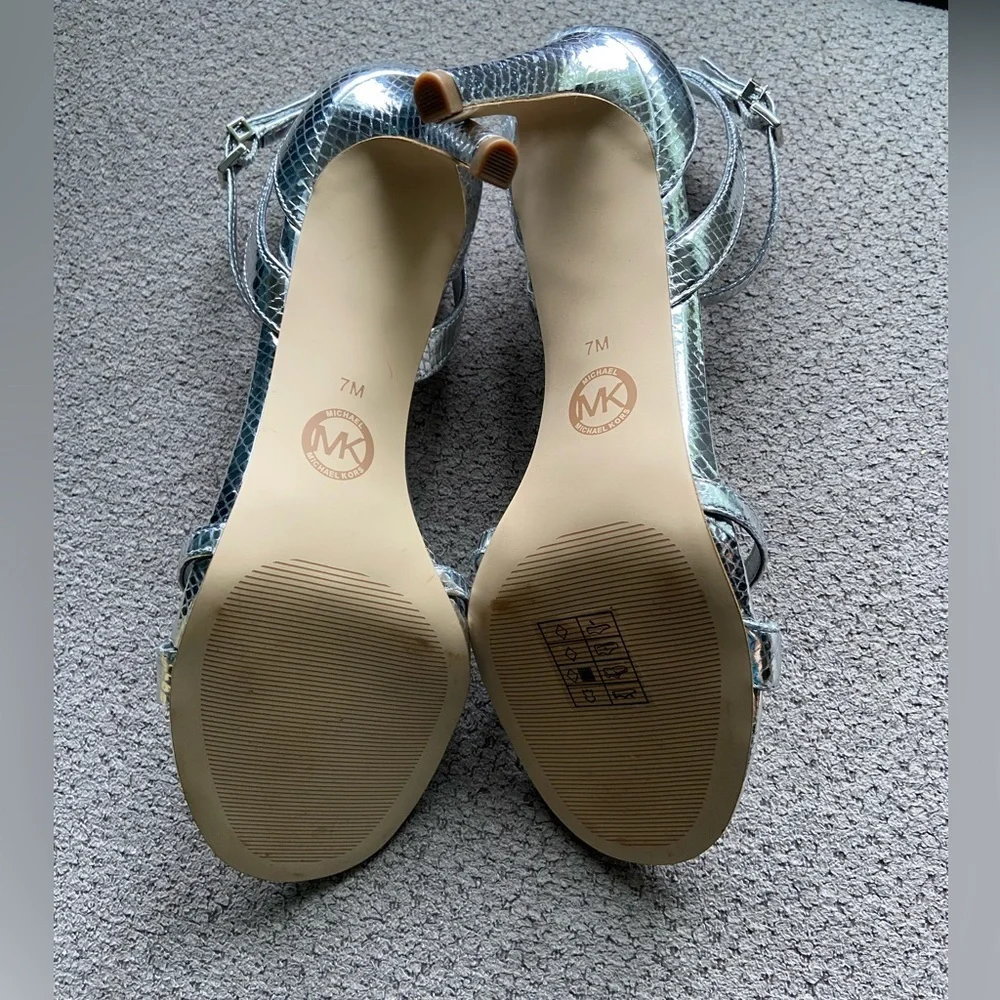 Michael Kors Kimberly Metallic Snake Embossed Leather Sandal Silver 7M NWB‎